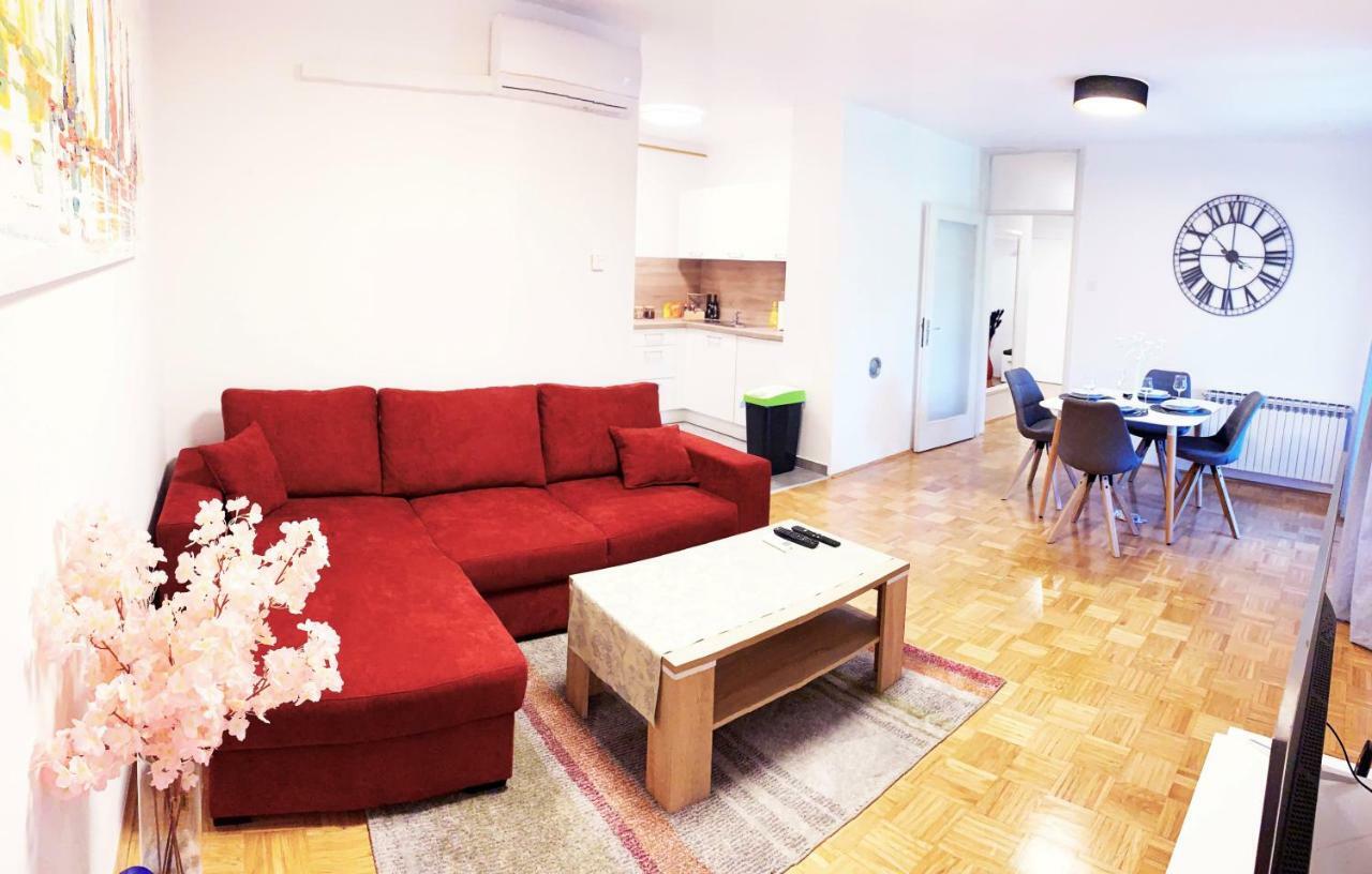 Central Bus Station Apartment Загреб Экстерьер фото